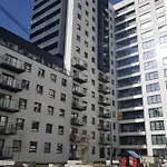View Wes Quality 포즈난